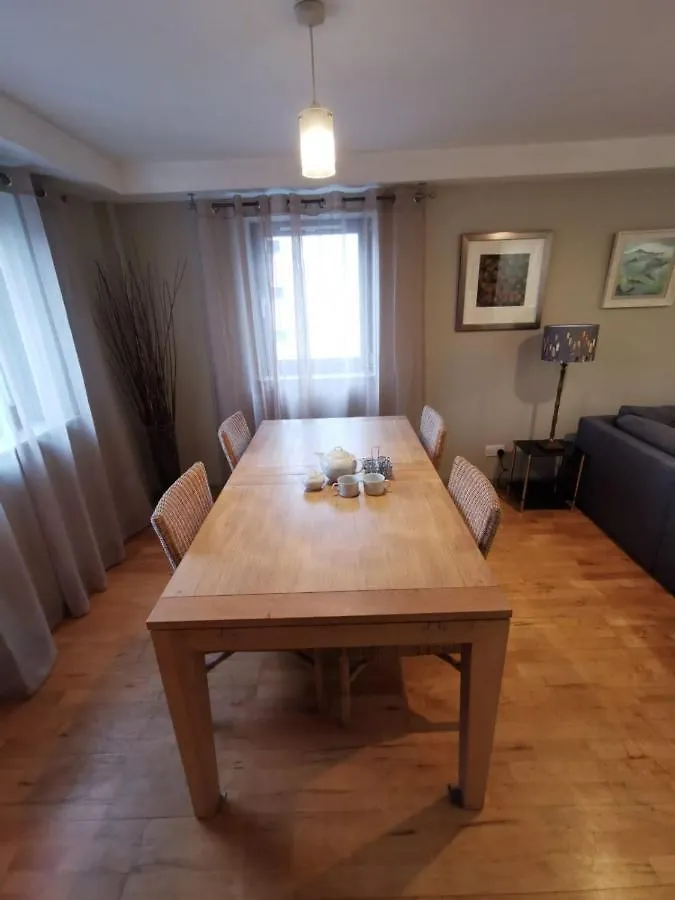 Bright Modern Apartment - Royal Mile Edinburgh