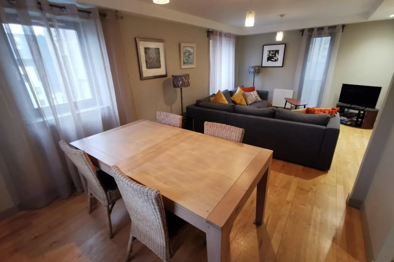 Bright Modern Apartment - Royal Mile Edinburgh 0*,